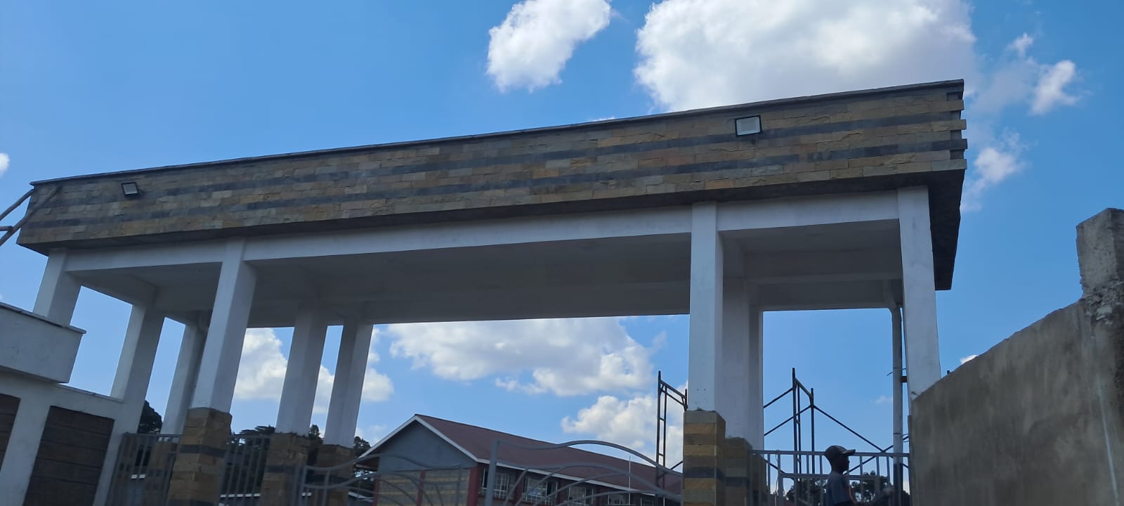 Gatehouse structure at Lenana School Primary